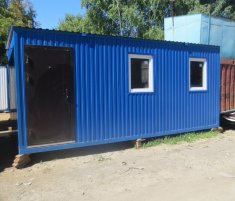 Бытовка синяя с тамбуром, 2 окна, металлическая дверь Бытовка синяя с тамбуром, 2 окна, металлическая дверь