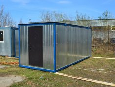 Бытовка с тамбуром, внутренняя отделка ДВП Бытовка с тамбуром, внутренняя отделка ДВП